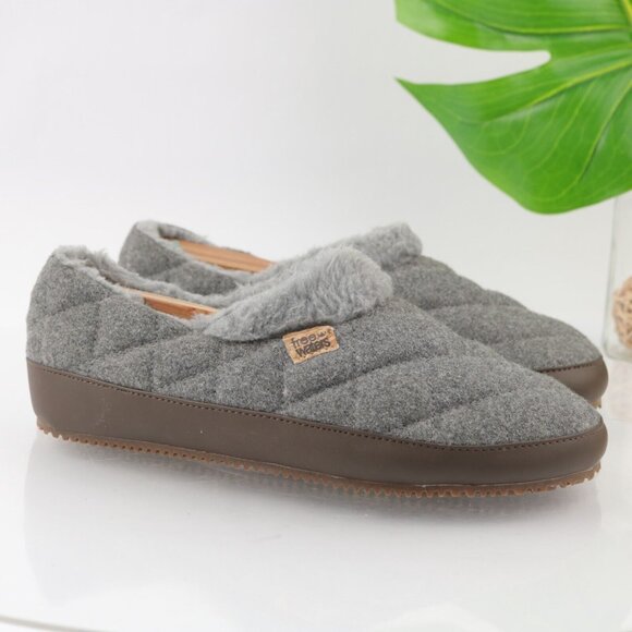 Freewaters Shoes - Freewaters Womens Jeffery Clog Size 10 Faux Fur Quilted Slipper Eco Frendly Gray